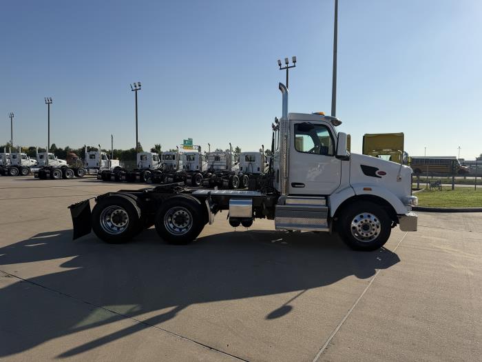 2023 Peterbilt 567-6