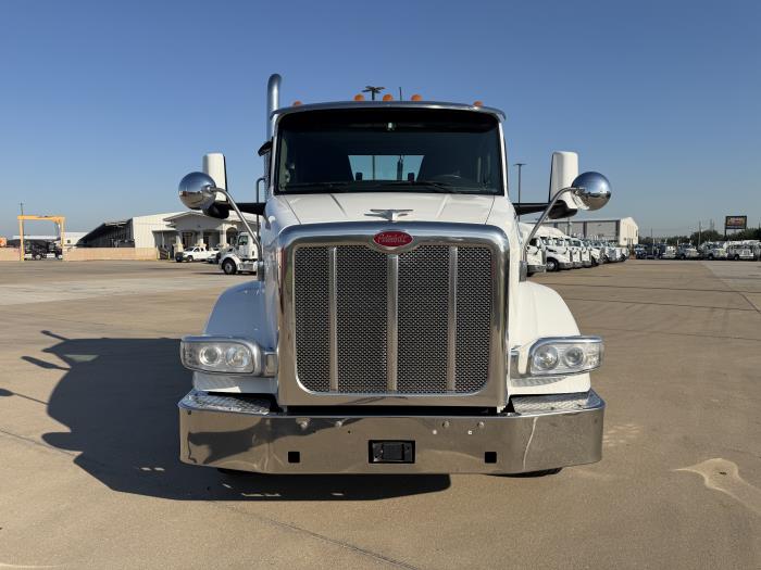 2023 Peterbilt 567-8