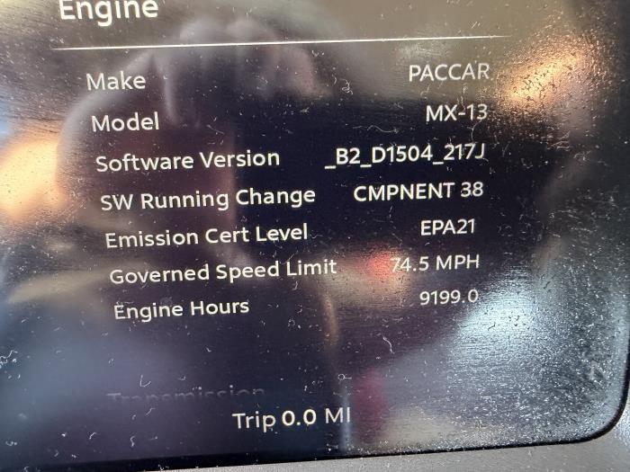 2023 Peterbilt 567-28