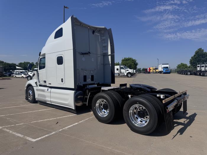 2027 Peterbilt 579-3