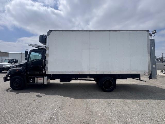 2019 Hino 268A-3