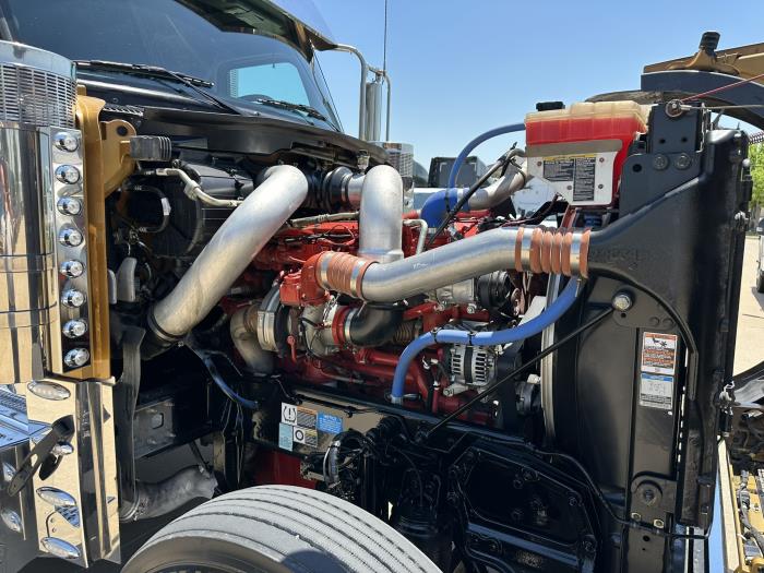 2025 Peterbilt 589-14