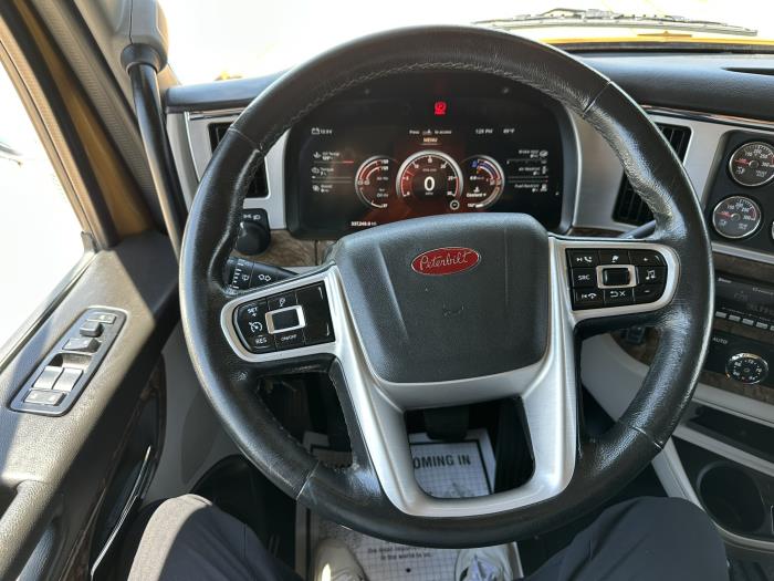 2025 Peterbilt 589-7