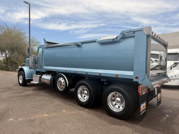 2024 Peterbilt 389-2