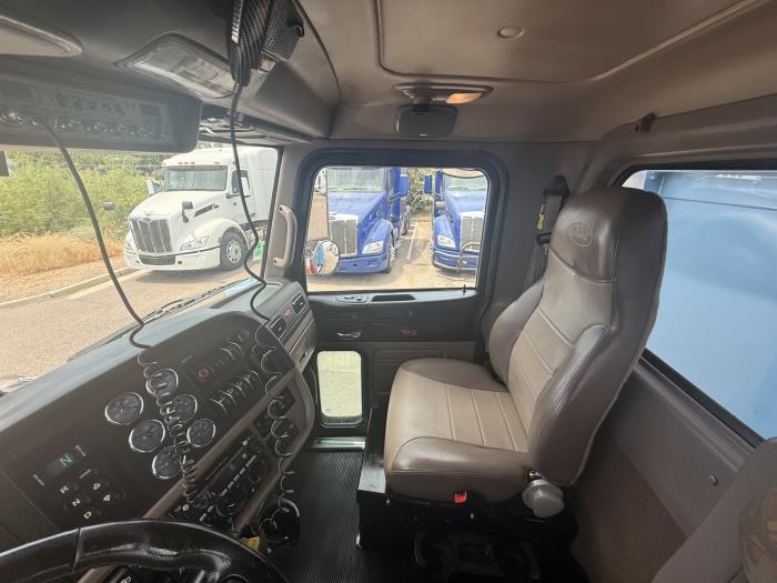2024 Peterbilt 389-13