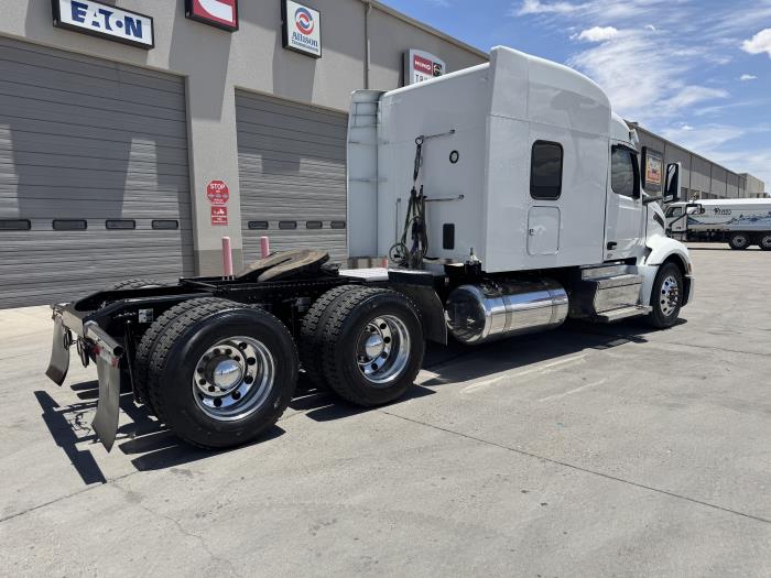 2022 Peterbilt 579-4
