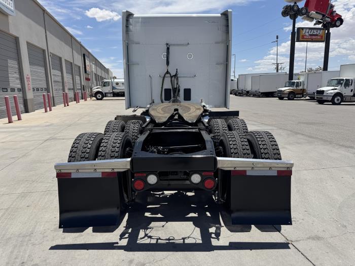 2022 Peterbilt 579-5