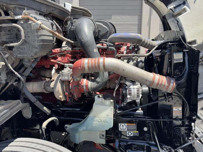 2022 Peterbilt 579-25