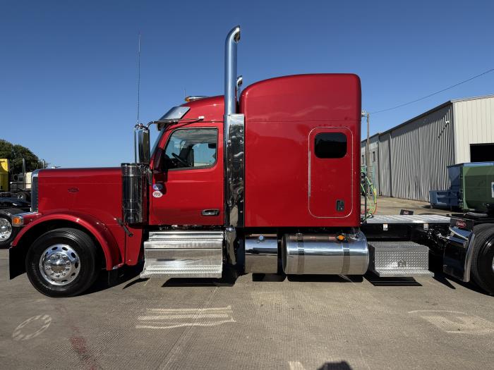 2027 Peterbilt 589-5