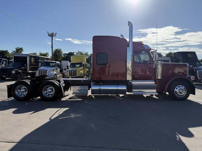 2027 Peterbilt 589-9