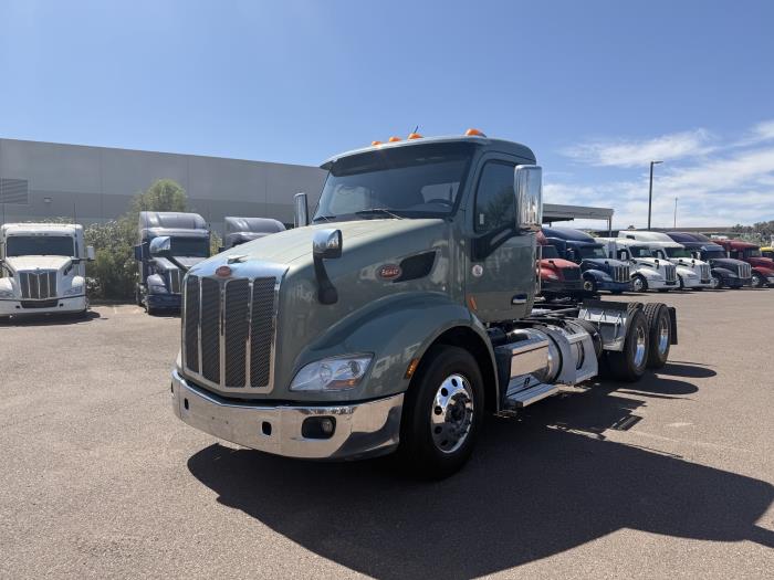 2021 Peterbilt 579-0