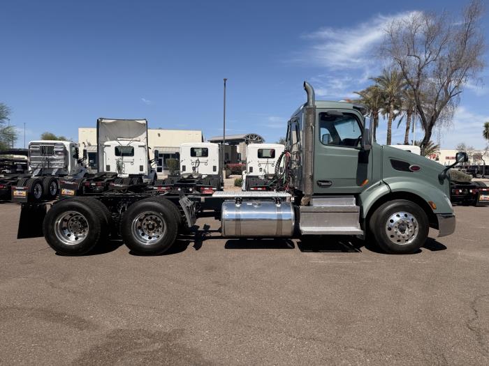 2021 Peterbilt 579-5