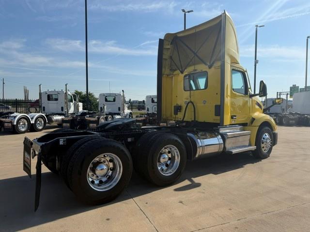 2023 Peterbilt 579-5