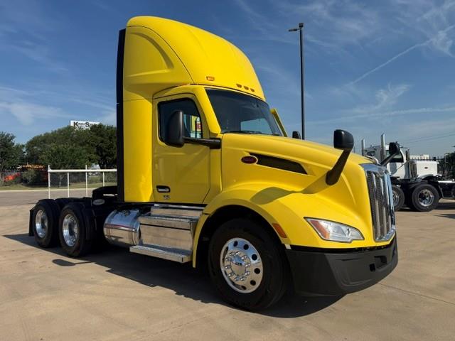 2023 Peterbilt 579-7