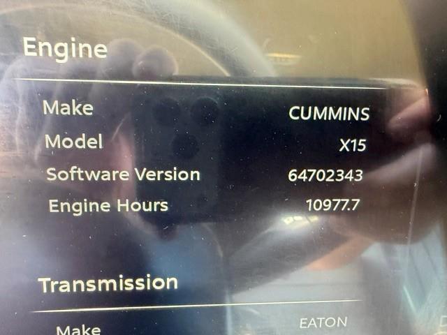 2023 Peterbilt 579-32