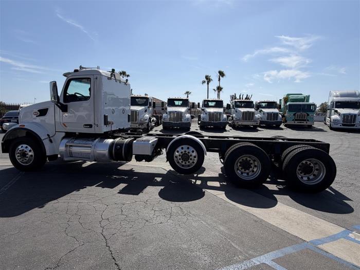 2021 Peterbilt 567-7