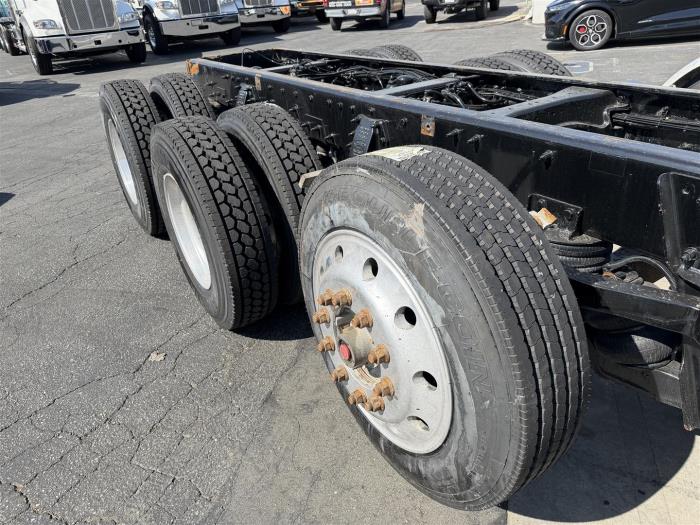 2021 Peterbilt 567-10