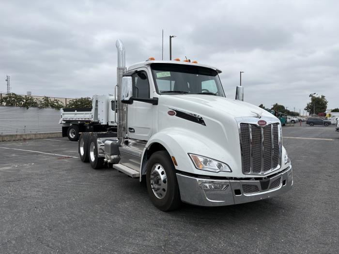2027 Peterbilt 579-3