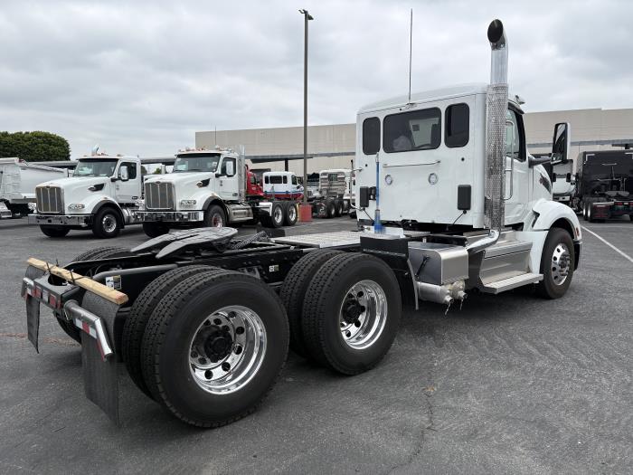 2027 Peterbilt 579-5
