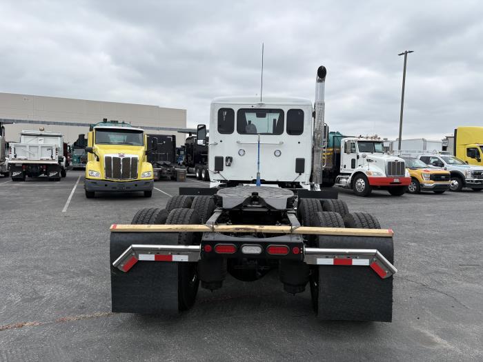 2027 Peterbilt 579-6