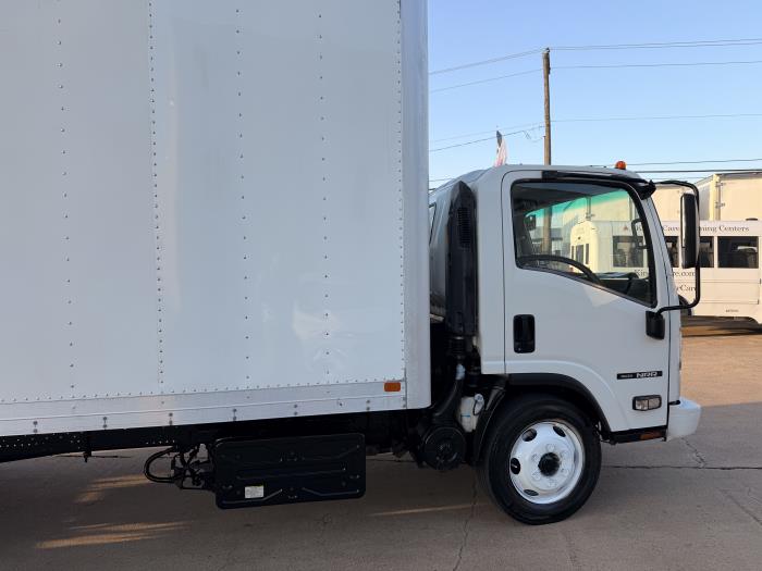 2022 Isuzu NRR-2