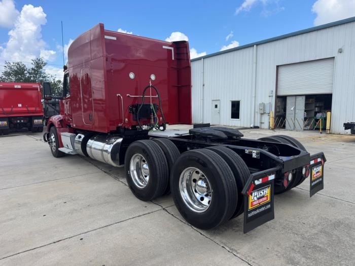 2022 Peterbilt 579-6