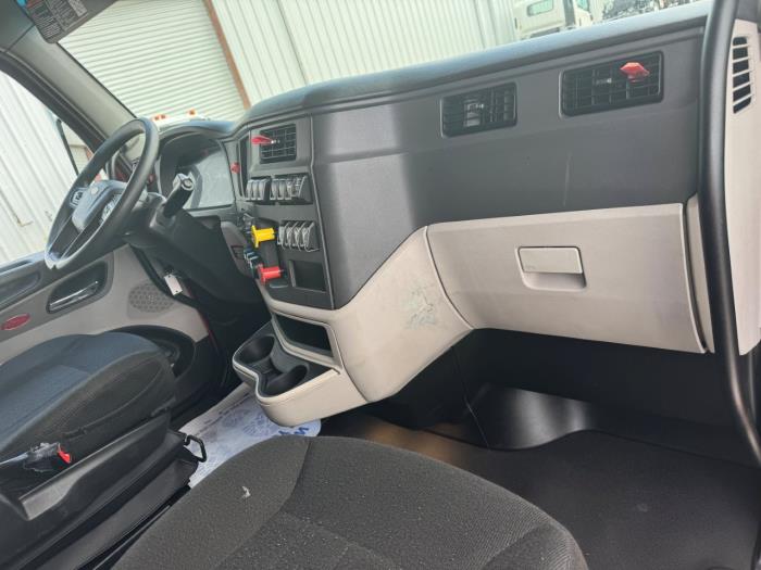 2022 Peterbilt 579-14