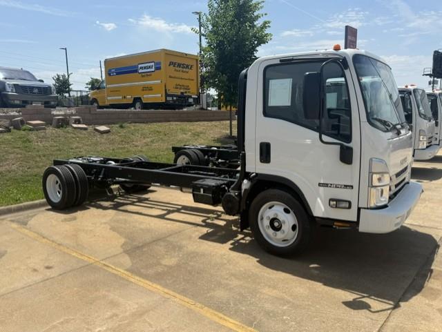 2026 Isuzu NPR-HD-1