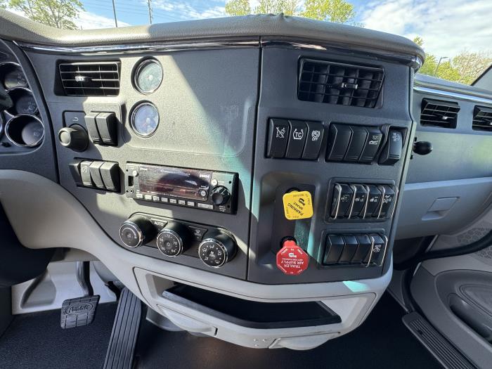 2021 Peterbilt 579-20