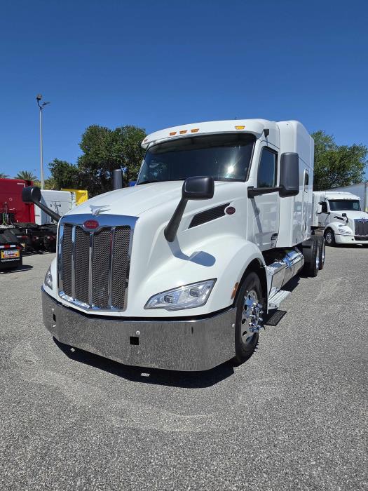 2022 Peterbilt 579-1