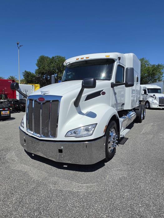 2022 Peterbilt 579-2