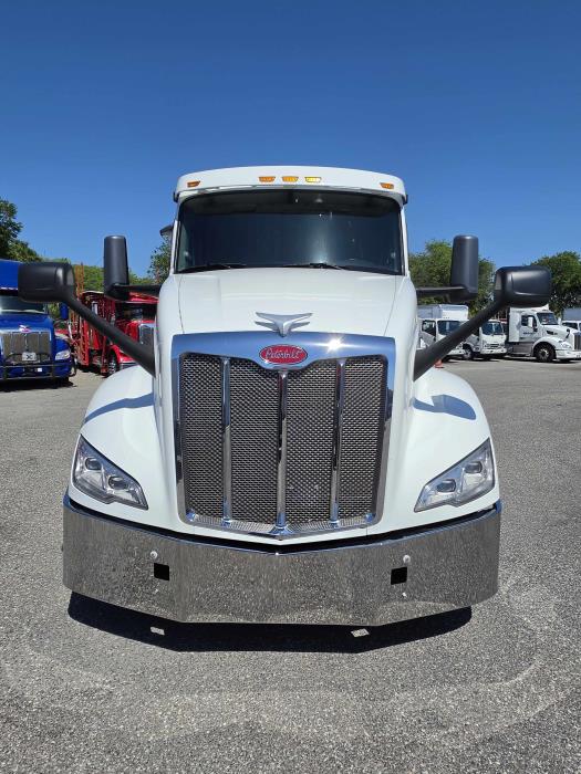 2022 Peterbilt 579-3