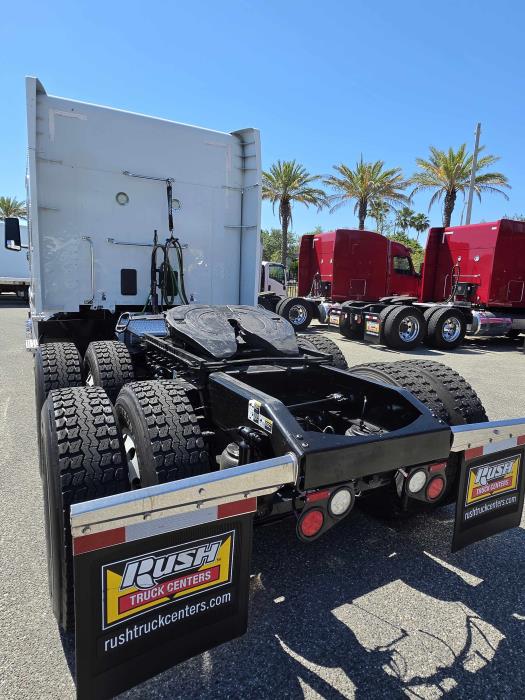 2022 Peterbilt 579-10