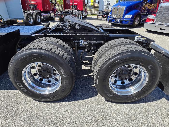 2022 Peterbilt 579-11