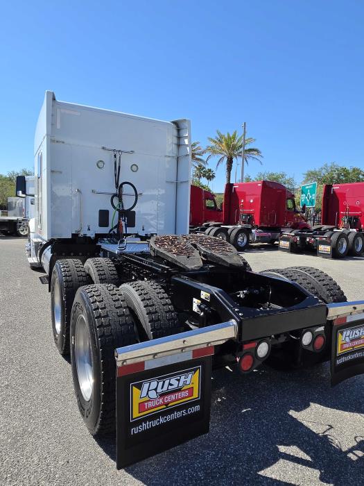 2022 Peterbilt 579-13