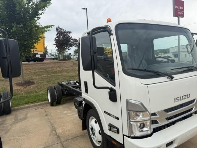 2026 Isuzu NRR-2