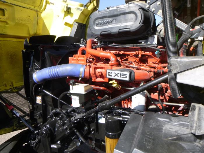 2023 Peterbilt 579-17