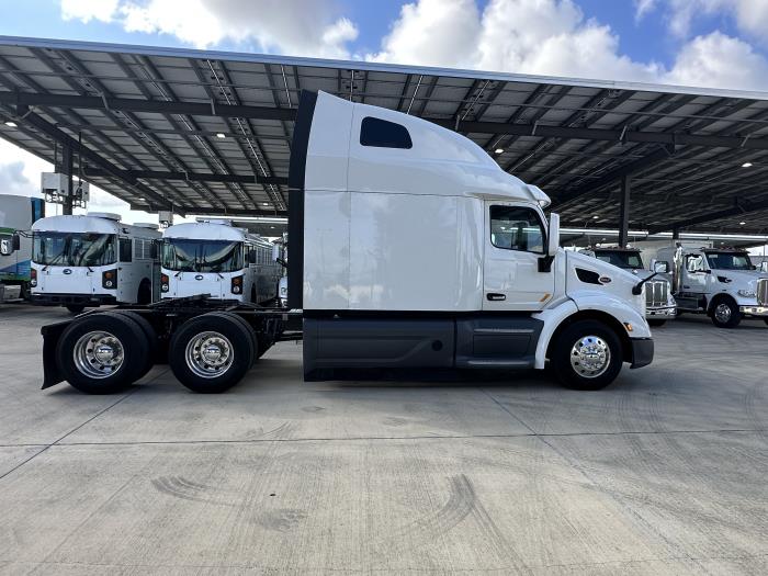 2021 Peterbilt 579-5