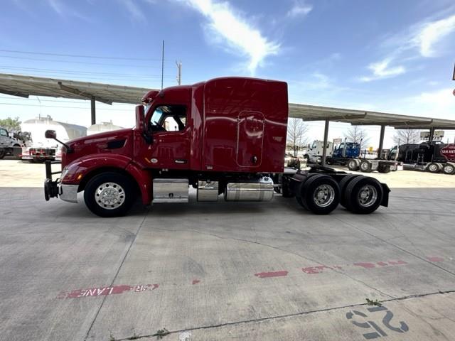 2022 Peterbilt 579-1