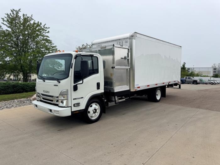 2026 Isuzu NPR-HD-5