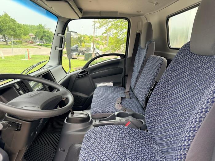 2026 Isuzu NPR-HD-30