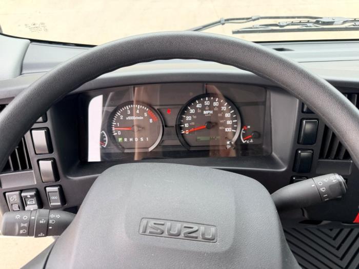 2026 Isuzu NPR-HD-32