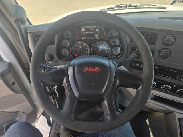 2018 Peterbilt 579-9
