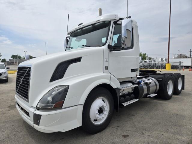 2016 Volvo VNL64T300-0