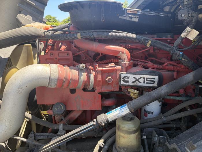 2023 International LT625-10