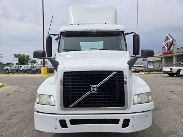 2016 Volvo VNM64T-1