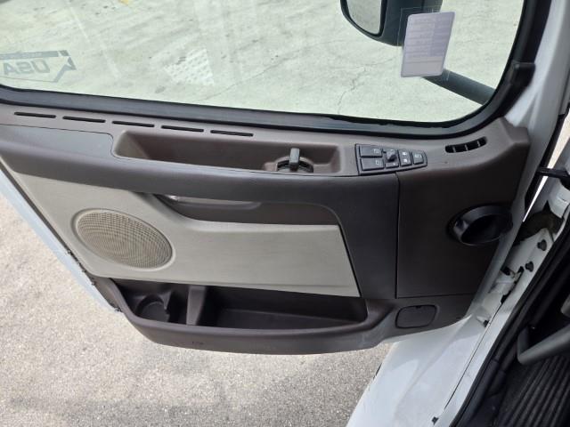2016 Volvo VNM64T-9
