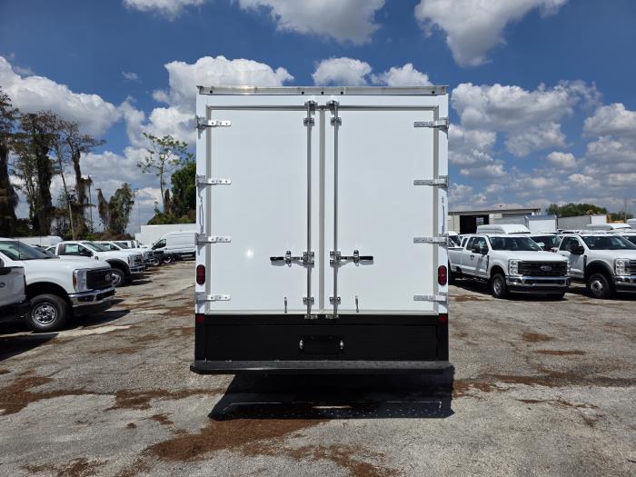 2027 Ford E-450-6