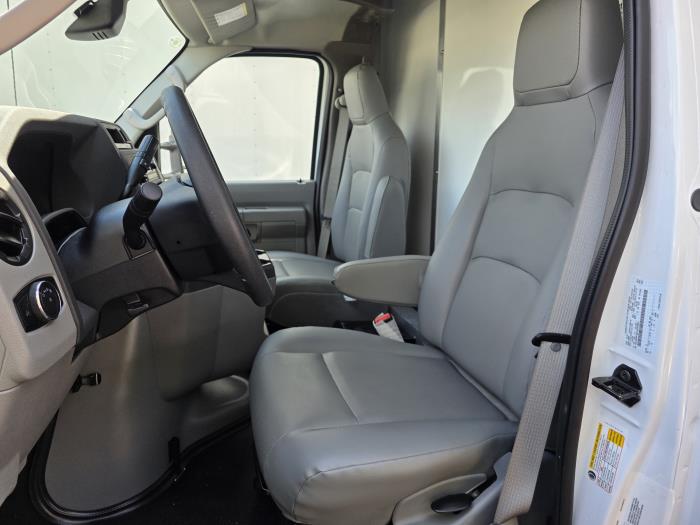 2027 Ford E-450-14