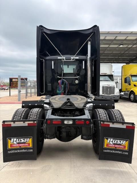 2021 Peterbilt 579-3